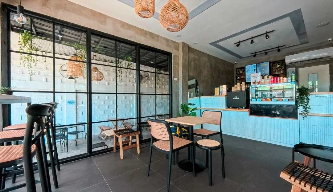 Anaya Privado in Bi&ntilde;an Laguna