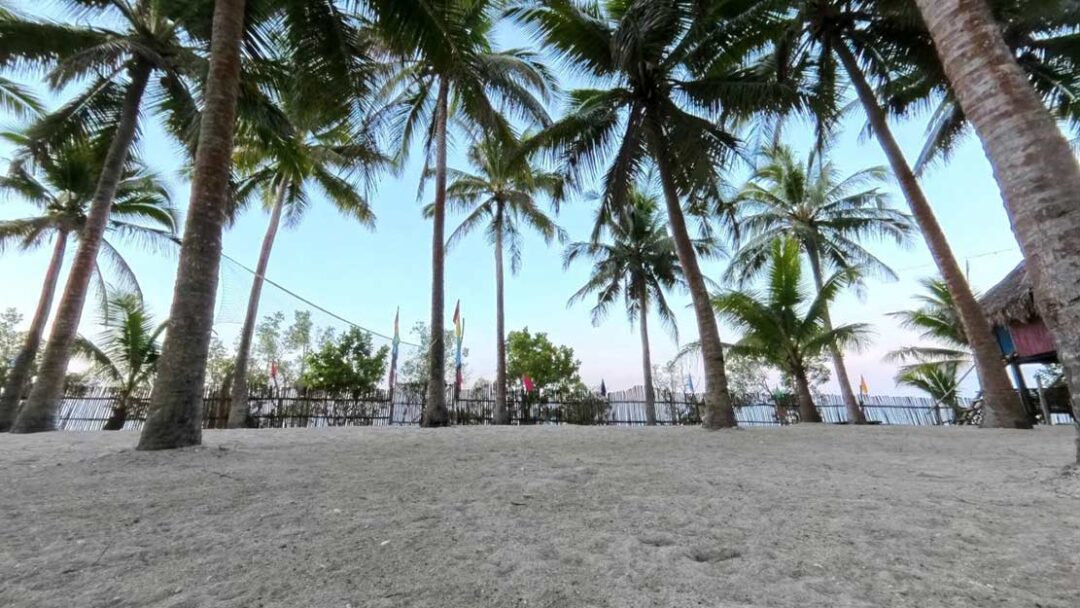 Lezarean Beach Resort in Pitogo Quezon