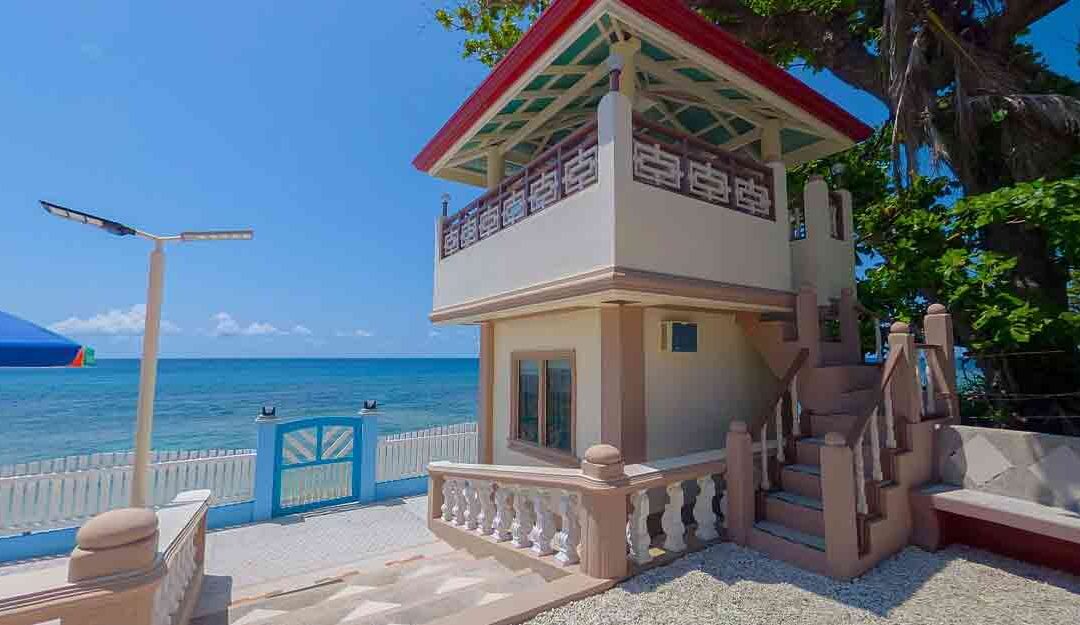 Beachfront AC Room in Calayan Island