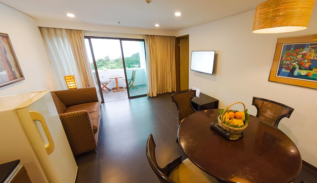 Aura Penthouse in One Tagaytay