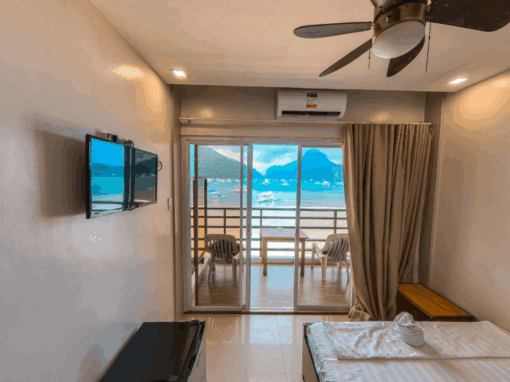 Beachfront Hotel in El Nido